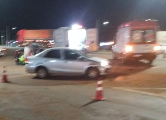 Acidente entre carro e moto na BR-364 deixa um ferido em Rondonópolis