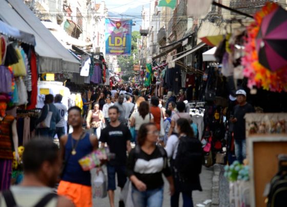 intencao de consumo das familias e a maior desde 2015 scaled 1