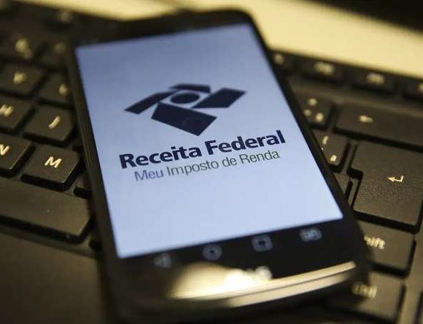 Receita abre nesta sexta (23) consulta ao quarto lote da restituição do IRPF - Marcello Casal Jr/Agência Brasil