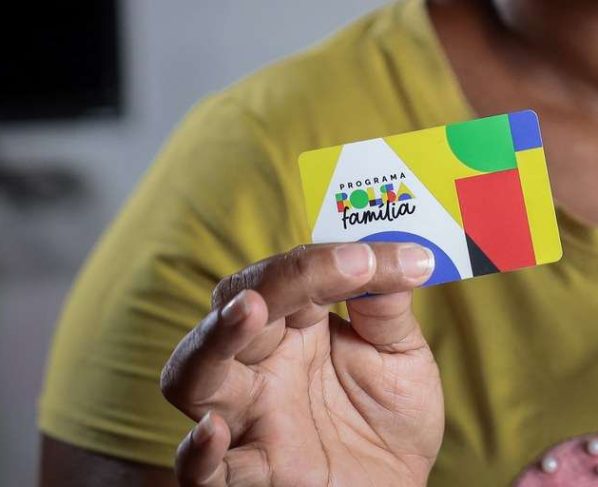 Governo propõe ao STF medida para proteger beneficiários do Bolsa Família no contexto das apostas virtuais -