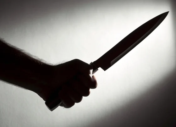 Homem é detido após ameaçar colegas com faca em Nova Mutum