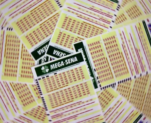 Mega-Sena acumula e prêmio principal chega a R$ 27 milhões