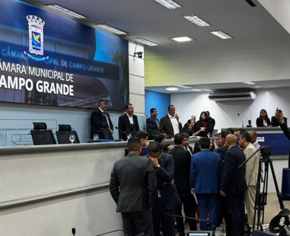 Vereadores durante sessão da Câmara Municipal de Campo Grande nesta terça-feira (3) (Foto: Caio Tumelero)