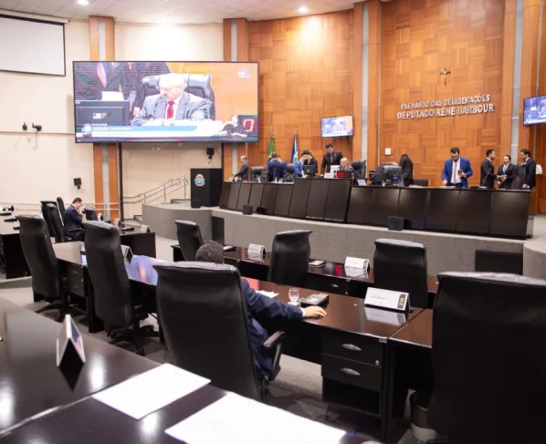 Combustíveis: proposta avança com dispensa de pauta