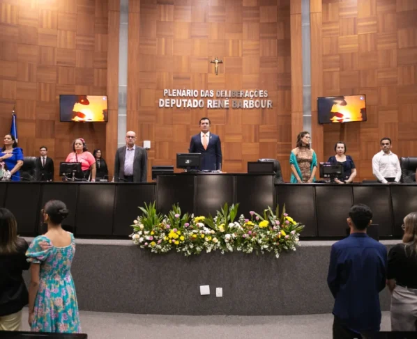 ALMT homenageia voluntariado em sessão especial