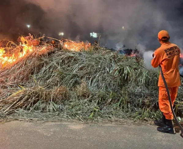 Incêndio MT mobiliza bombeiros em Confresa e Juara