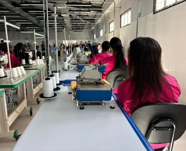 Fábrica de costura em penitenciária feminina amplia vagas em MT