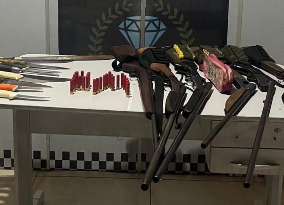 Polícia Militar prende grupo por porte ilegal de armas durante ação em zona rural de Diamantino