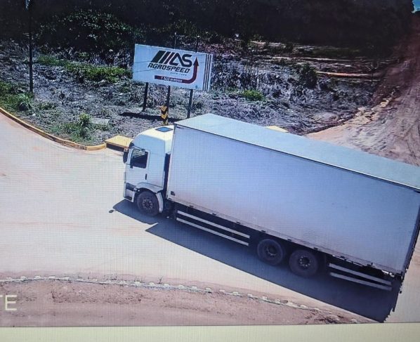 Policia prende entregador de cestas basicas do CV foto Reproducao