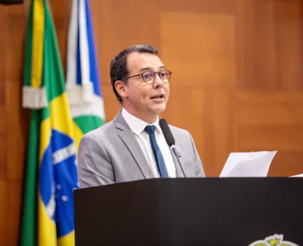 BRT: Lúdio cobra explicações sobre contratos milionários