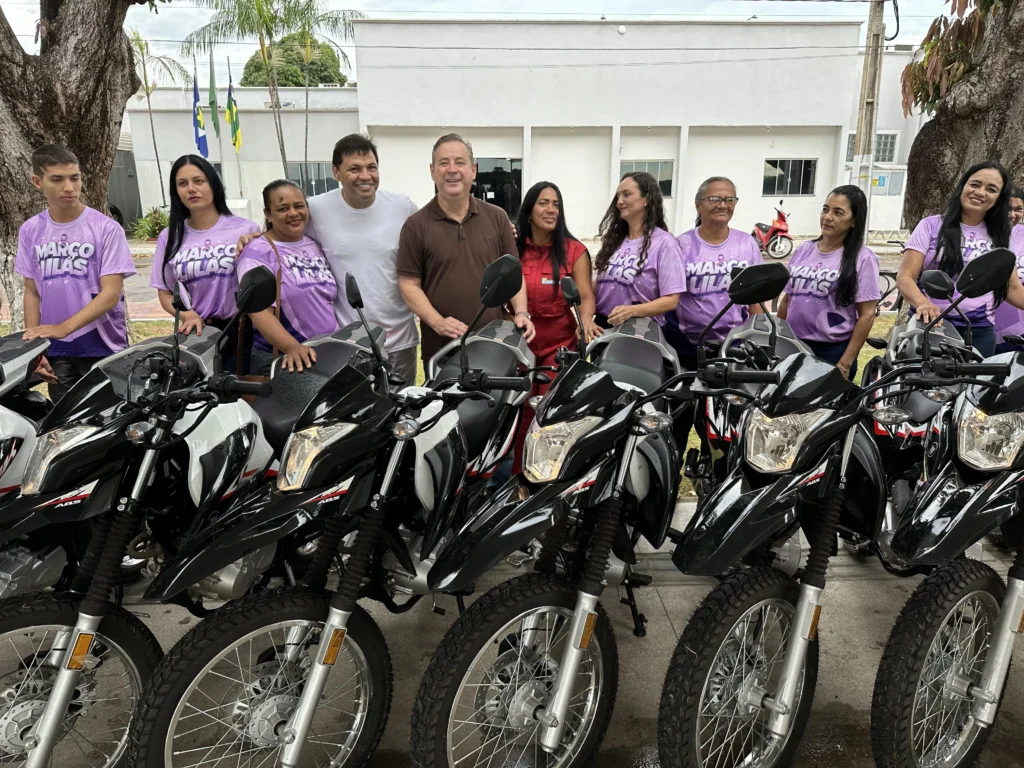 Dr. Eugênio entrega 21 motos a ACS