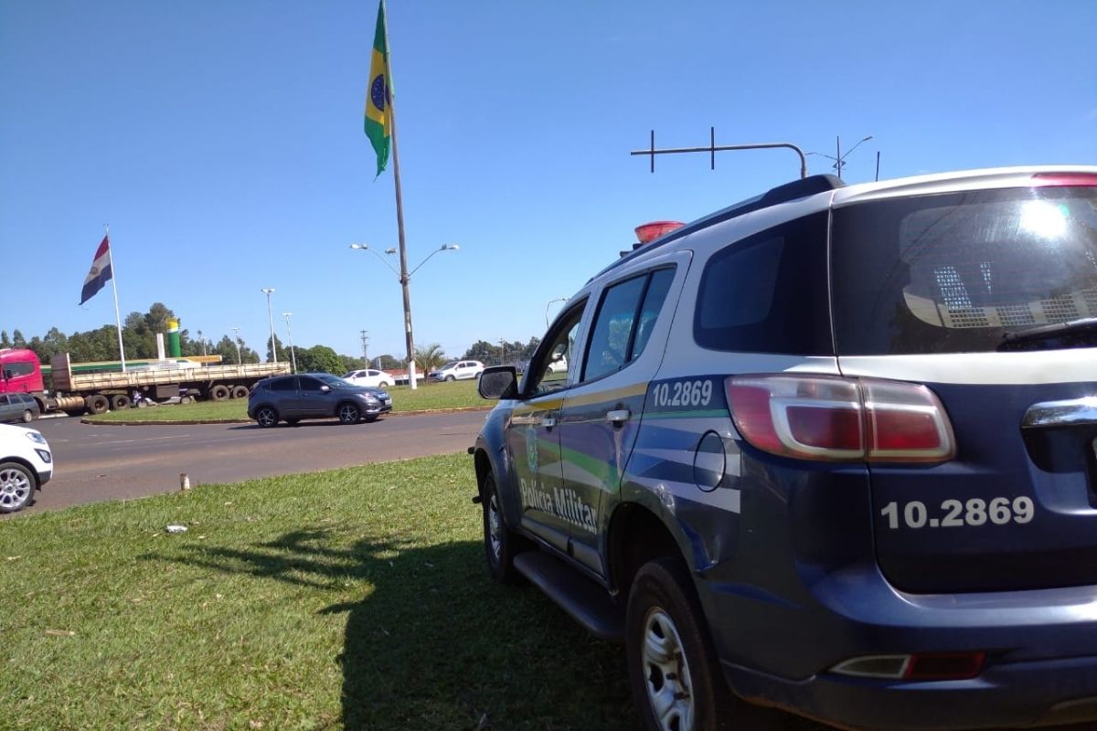 Viatura da Polícia Militar na fronteira, em Ponta Porã. (Foto: Divulgação/PMMS)