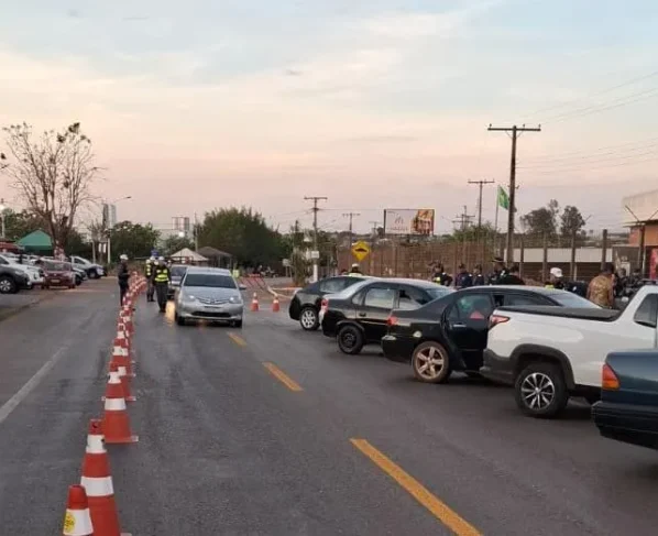 Operação Lei Seca em Várzea Grande prende seis motoristas e recolhe 47 veículos