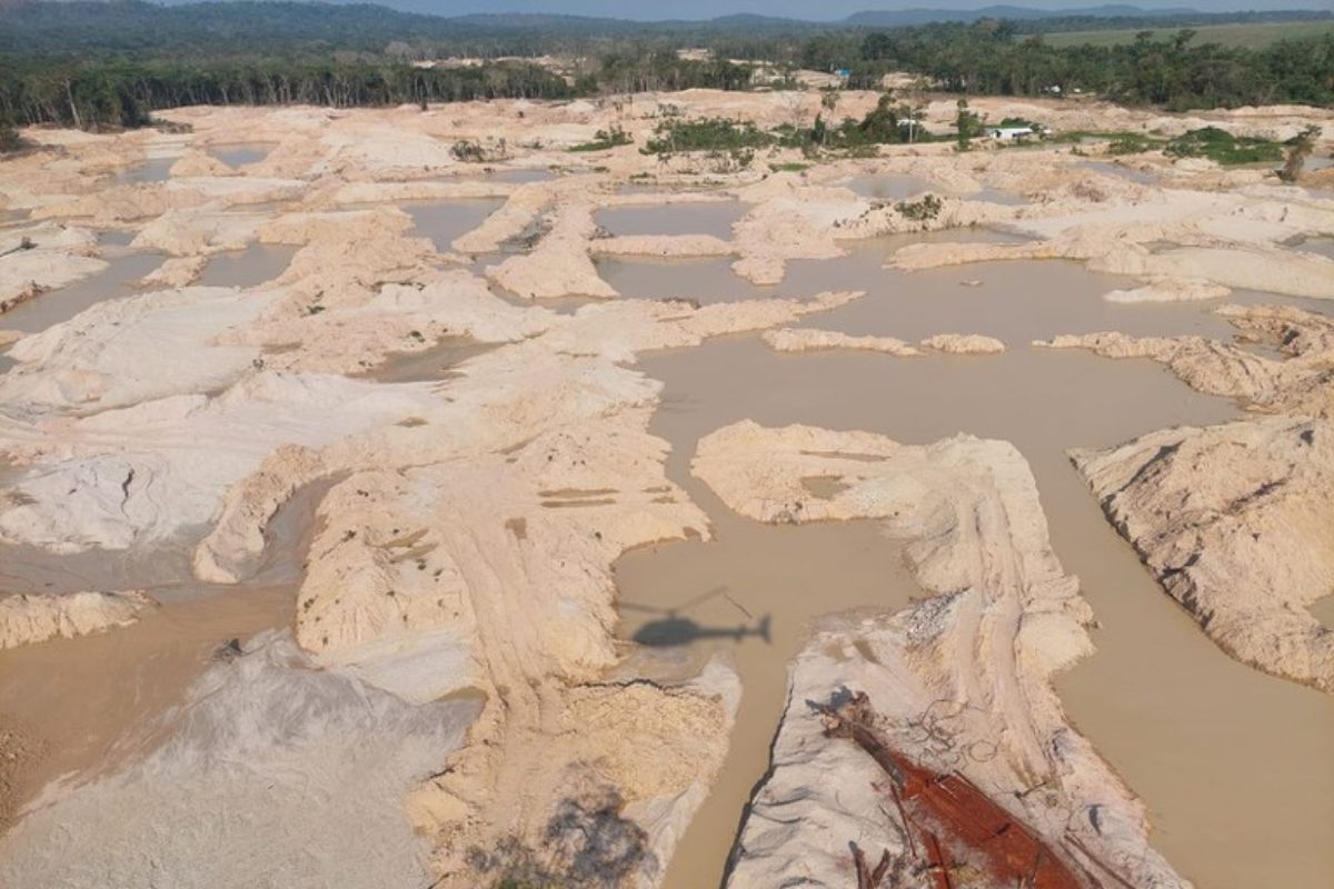 garimpo ilegal na Terra Indígena Sararé, em Mato Grosso.