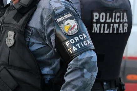 Policiais da força tática