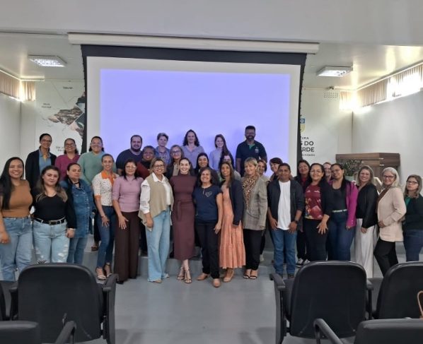 Profissionais da educação participam de palestra sobre desenvolvimento infantil nesta sexta feira (22)