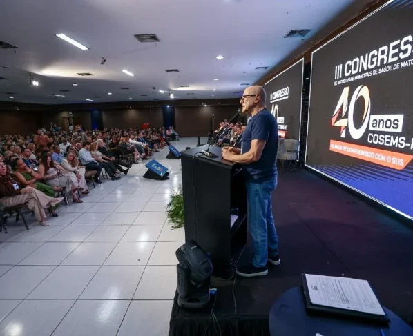Otaviano Pivetta na abertura da Cosems