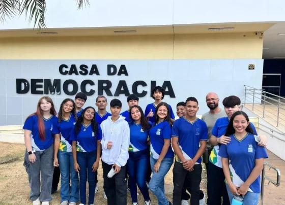 Seduc e TRE-MT impulsionam primeiro título de eleitor entre jovens