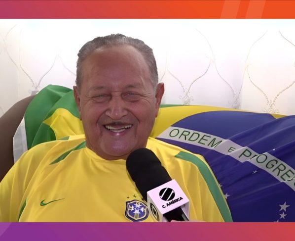 Aos 98 anos, seu Manoel Ferreira da Silva mantém a tradição de parar tudo para assistir aos jogos da Seleção Brasileira durante a Copa do Mundo. Foto: TVCA