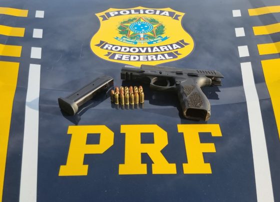 Jornalista é preso pela PRF após tentar escapar de fiscalização com pistola carregada em Sinop