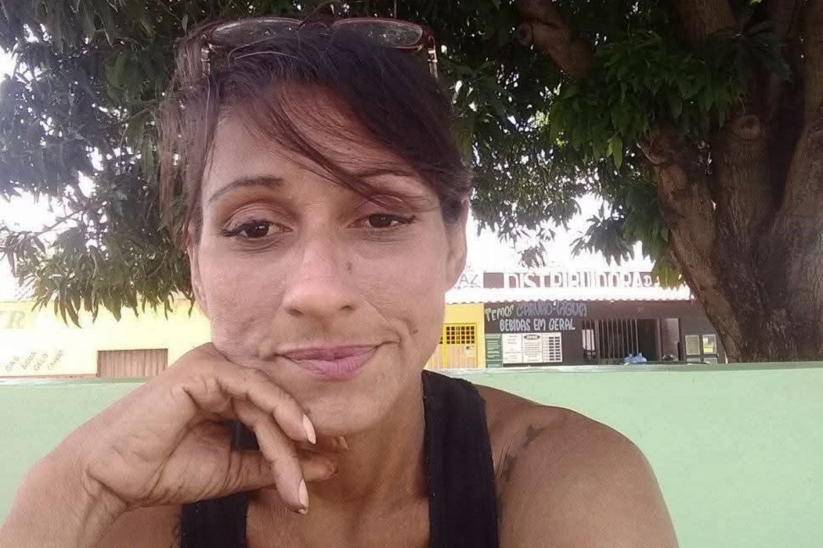 Josivany Borges de Amorim Rodrigues, de 45 anos, foi encontrada morta carbonizada em Várzea Grande. - Foto: Rede social/Reprodução