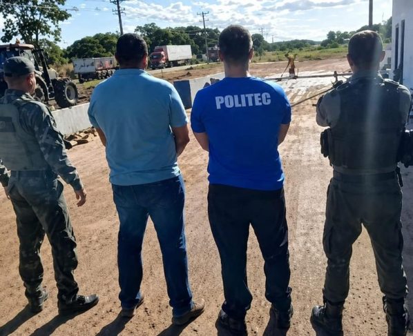 Foto de oficiais da politec e GPMA
