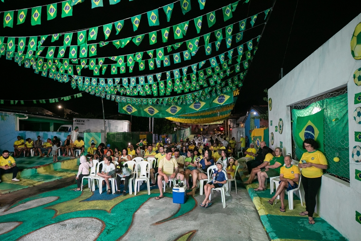 Seis ruas de Cuiabá terão telões para exibição do jogo do Brasil contra Escócia nesta quarta. - Foto: Emanoele Daiane