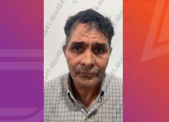 Elson Bastos de Souza foi preso em Cáceres para cumprir pena definitiva de 14 anos de reclusão pelo assassinato de Marlene da Conceição Torres do Rego, morta a marteladas em Barra do Bugres, em 2022. - Foto: Polícia Civil