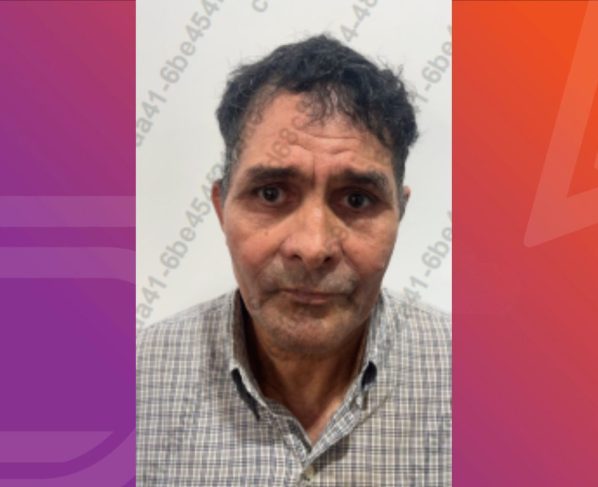 Elson Bastos de Souza foi preso em Cáceres para cumprir pena definitiva de 14 anos de reclusão pelo assassinato de Marlene da Conceição Torres do Rego, morta a marteladas em Barra do Bugres, em 2022. - Foto: Polícia Civil
