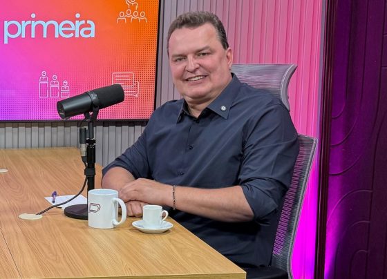 politica de primeira