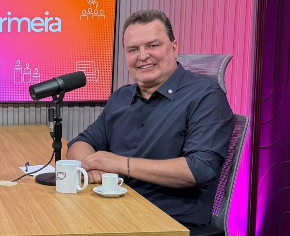 politica de primeira