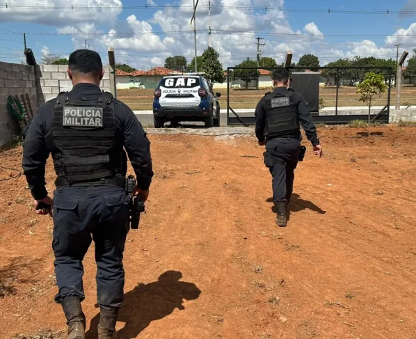 Delegado Artur Almeida afirma que vítimas vieram de São Paulo para trabalhar na cidade e foram confundidas com integrantes de facção rival.