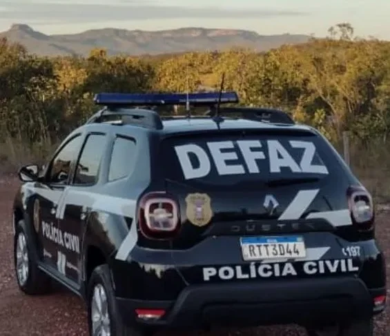 Polícia Civil prende foragida durante investigação por fraude tributária em Cuiabá