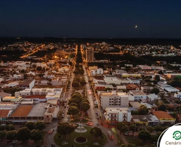 Imagem de drone à noite de Nova Mutum