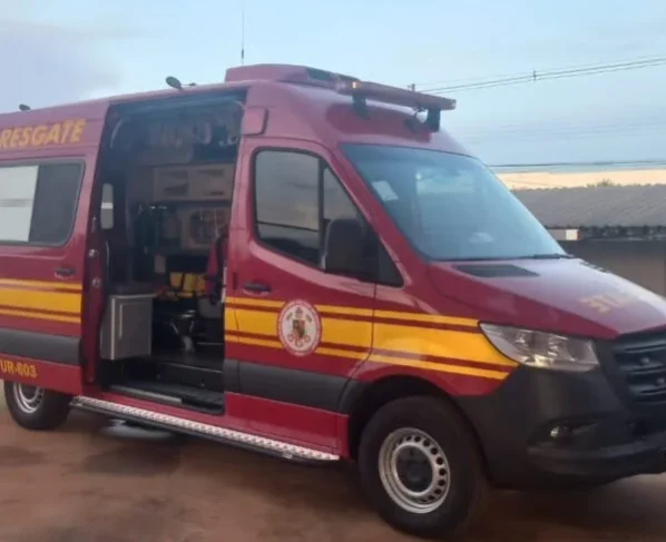 Ambulância do corpo de bombeiros