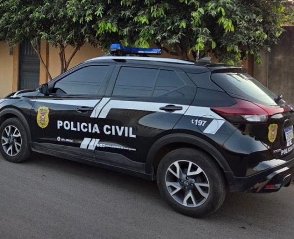 Viatura da Polícia Civil