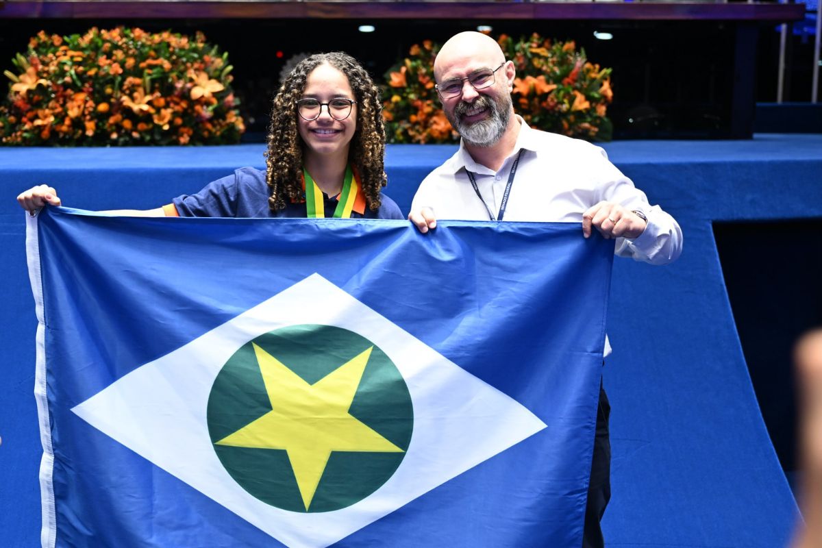 estudante senadora tangara 1