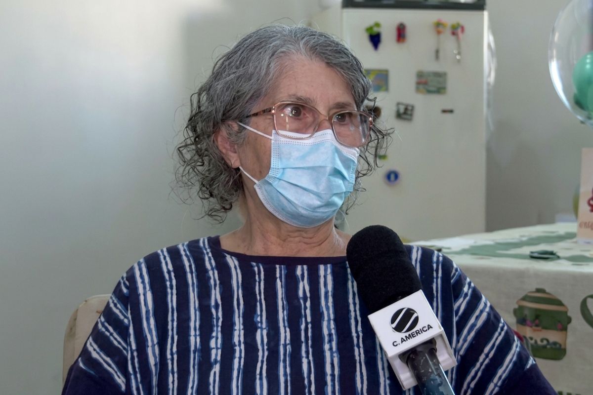 Ana Lúcia precisou de um transplante de fígado após um quadro de esteatose hepática. - Foto: TVCA