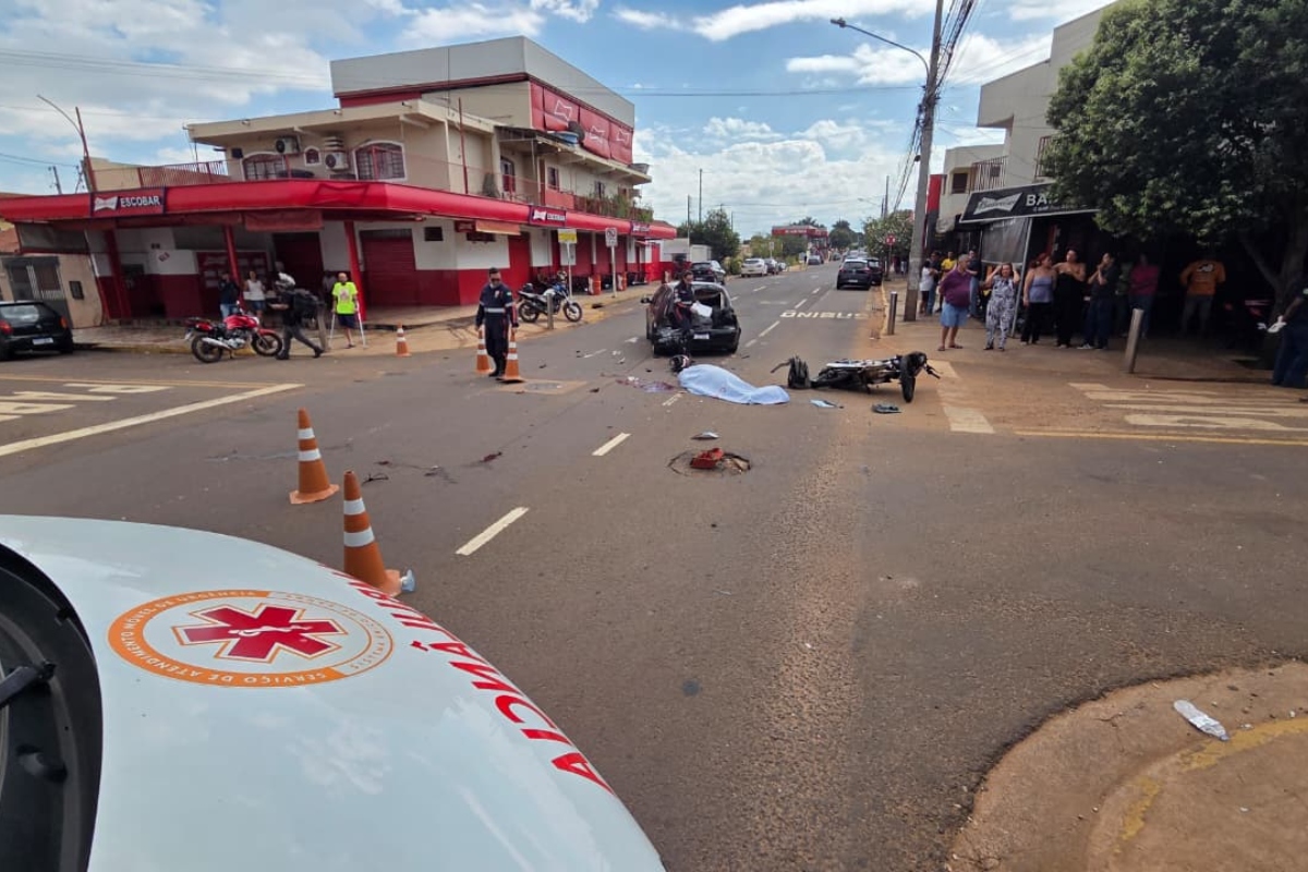 acidente com motociclista e carro