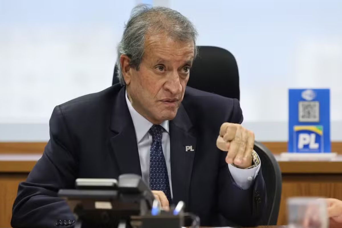 politica de primeira