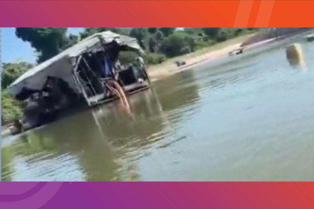 Balsas usadas em garimpo foram denunciadas nos rios Peixoto e Braço Norte, em MT. – Foto: Reprodução