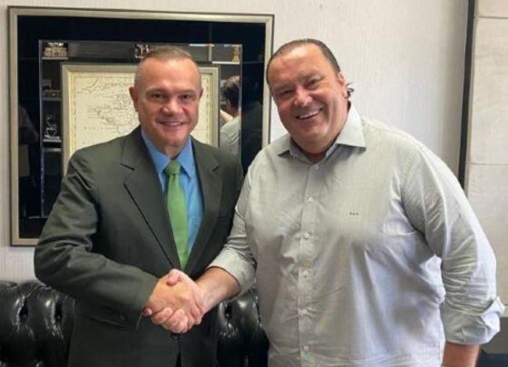 politica de primeira
