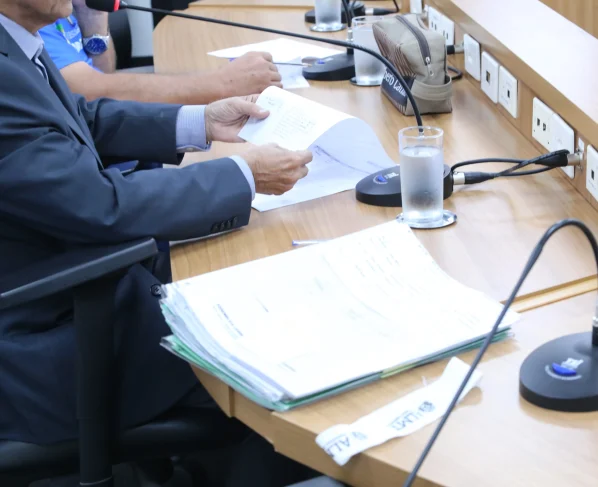 Comissão aprova 68 itens e limpa pauta na ALMT