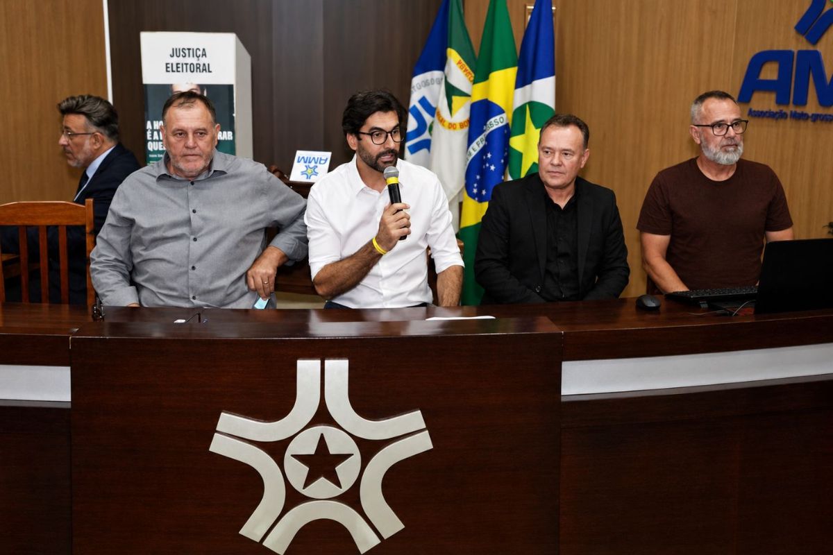 politica de primeira