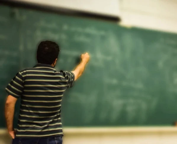 Sindicato anuncia avanços na hora atividade híbrida para professores de Lucas do Rio Verde