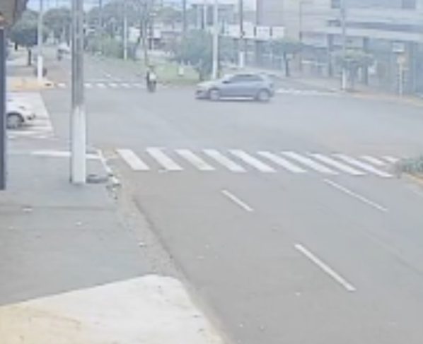 acidente padre e motociclista