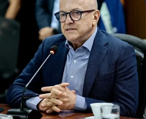 Pivetta é eleito governador de MT no primeiro turno